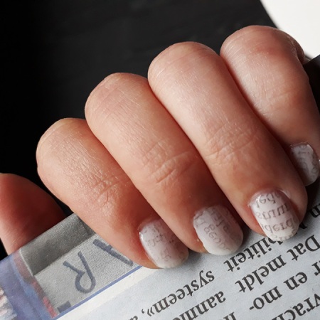 Newspaper nails, de krant op je nagels